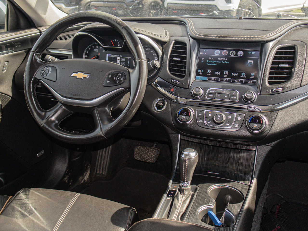 2019 Chevrolet Impala 4dr Sdn Premier w/2LZ Black Sherwood Park - photo #28