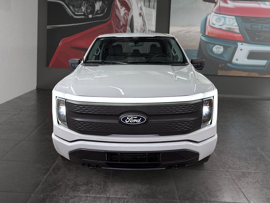 2024 Ford F-150 LIGHTNING 4WD + GARANTIE DISPONIBLE 2024 Grey