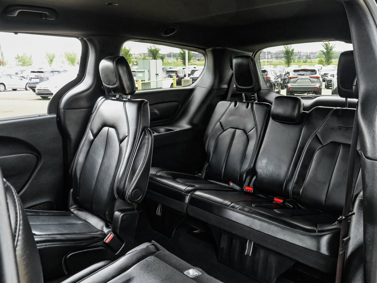 2025 Chrysler Grand Caravan SXT 2WD Black Sherwood Park - photo #16
