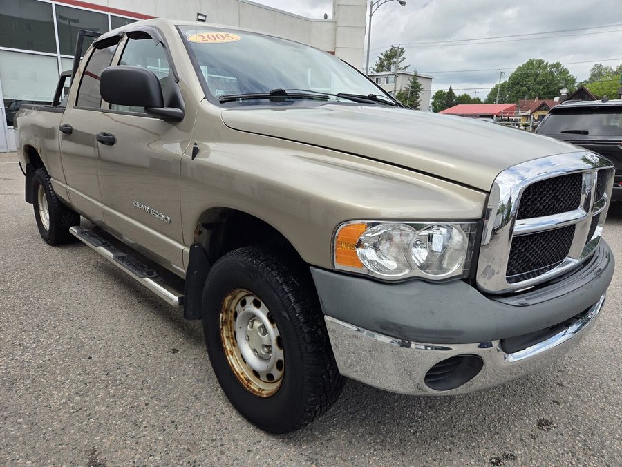 2005 DODGE RAM 1500 ST Beige