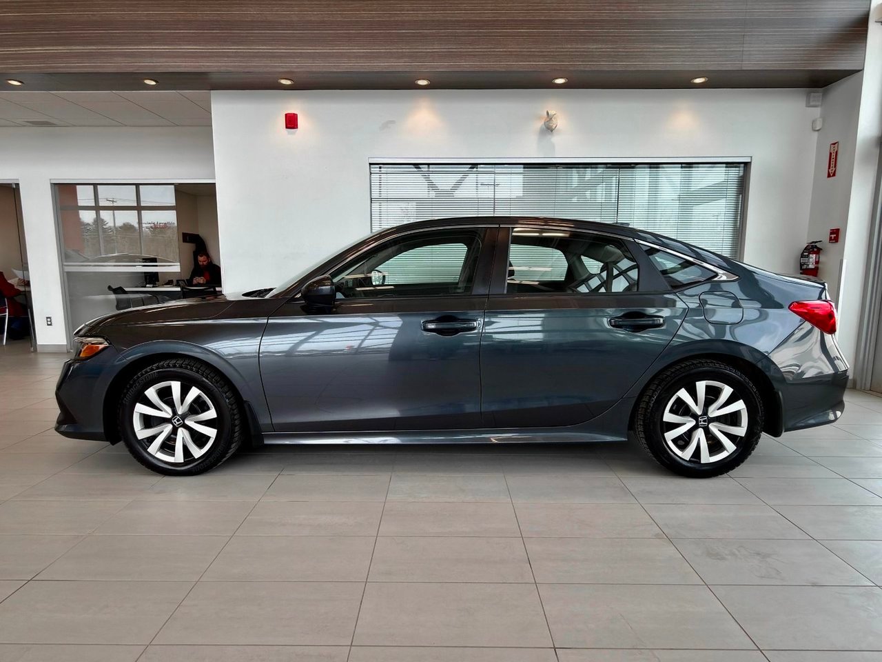 Honda Civic Sedan 2023 Gris Notre-Dame-des-Prairies - photo #6