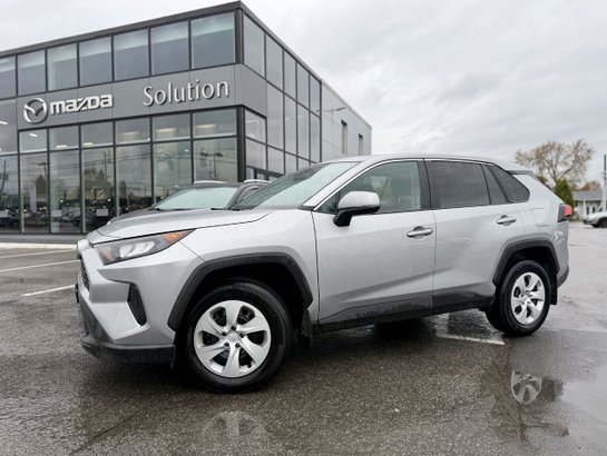 2025 TOYOTA RAV4 LE Silver