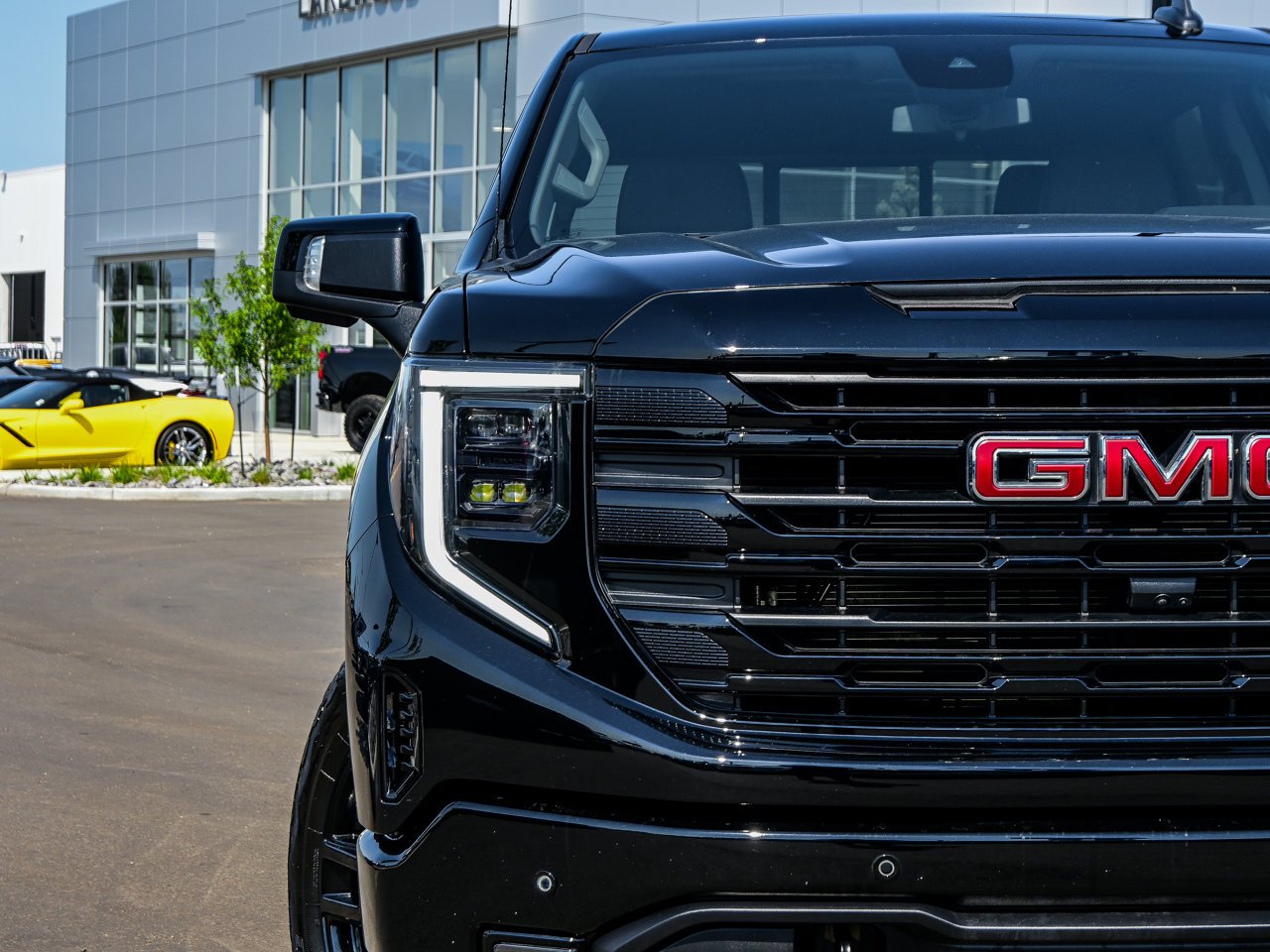 2025 GMC Sierra 1500 4WD Crew Cab 147 Elevation Black Sherwood Park - photo #4