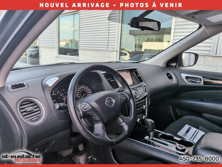 Nissan Pathfinder SV Technologie 4x4-7 passagers-bluetooth-gps-sièges chauffants 2018 Gris