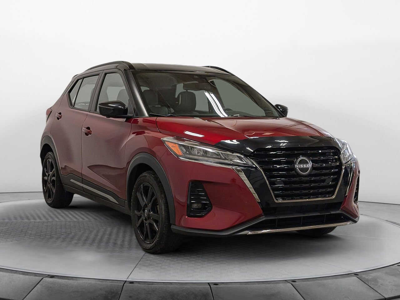 Nissan KICKS SR Cuir Volant et Sièges Chauffants 2023 Rouge Sherbrooke - photo #4