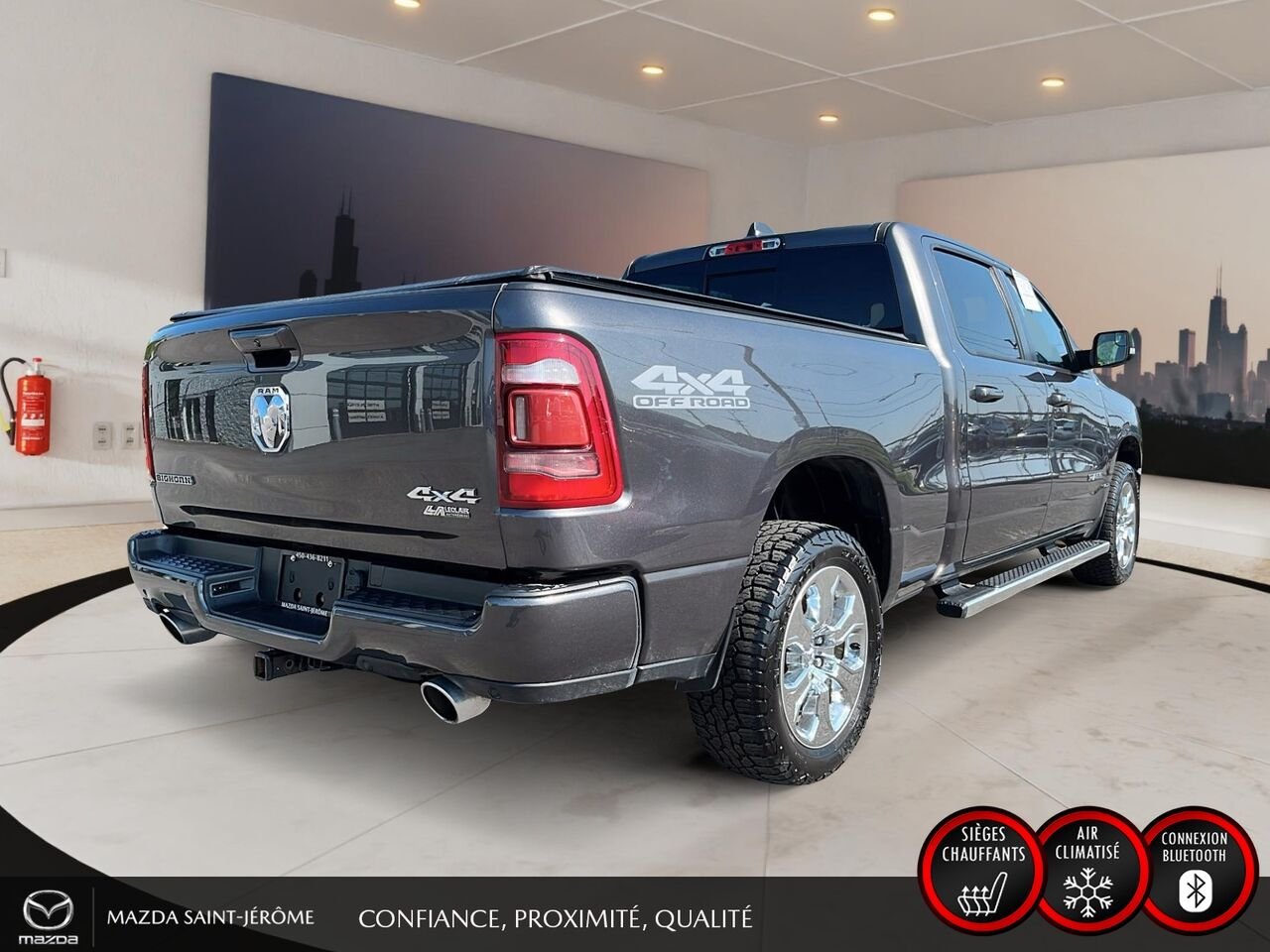 2020 Ram 1500 Grey Saint-Jérôme - photo #5