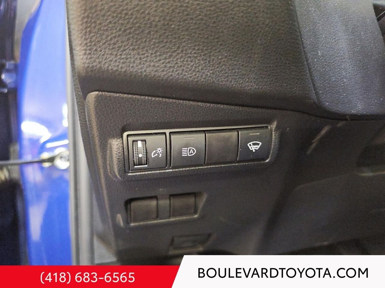 Toyota Corolla Cross 531733-87 | LE, AWD 2025 Bleu Québec - photo #10