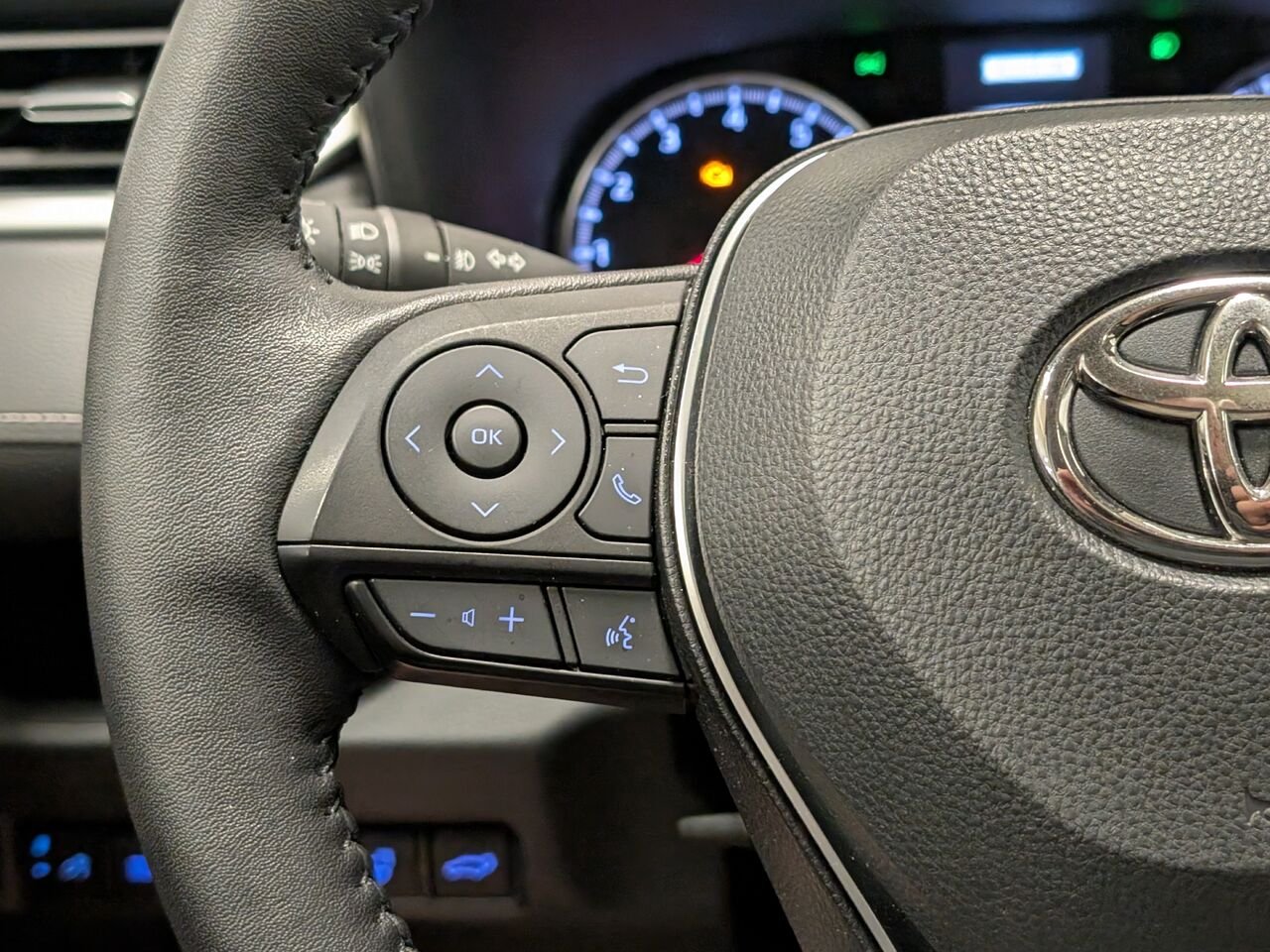 TOYOTA RAV4 AWD XLE 5486 km SEULEMENT Toit Ouvrant à voir!! 2022 Blanc Sherbrooke - photo #19