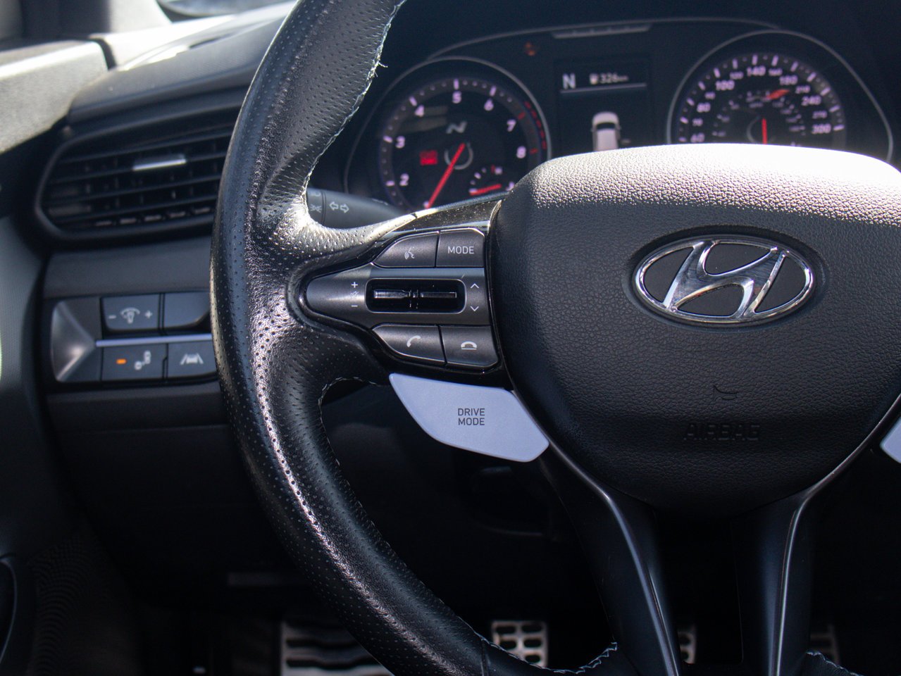 2022 Hyundai Veloster N Manual Black Sherwood Park - photo #22