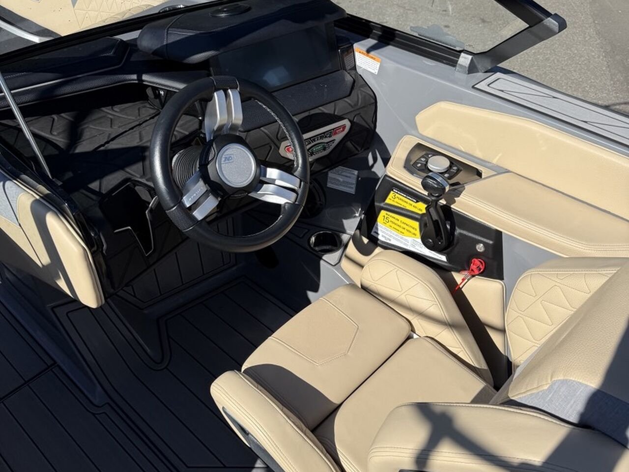 2023 SUPER NAUTIQUE GS22 Beige Ste-Agathe des Monts - photo #5