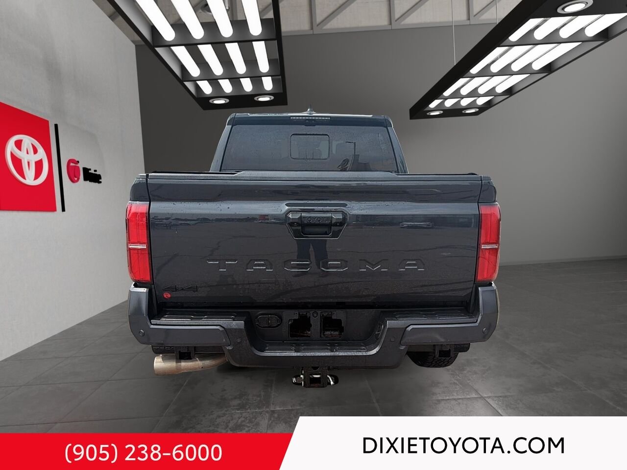 2024 Toyota Tacoma TRD OFFROAD PREMIUM 4WD / HEATED SEATS / LEATHER SURFACE / MOONROOF / ALLOY WHEELS / CARPLAY AND ANDROID AUTO gray Mississauga - photo #4