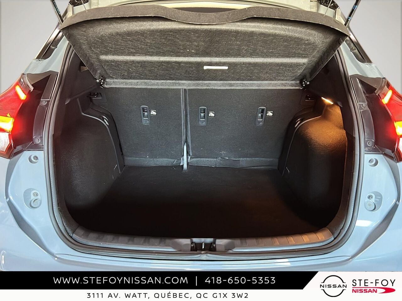 Nissan Kicks SR 2024 Gris Ste-Foy - photo #5