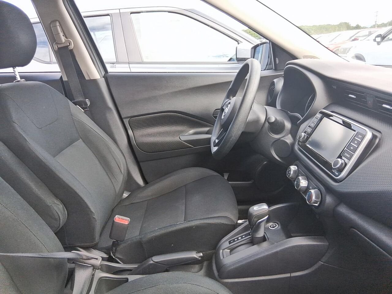 Nissan Kicks S TA 2024 Gris Québec - photo #2