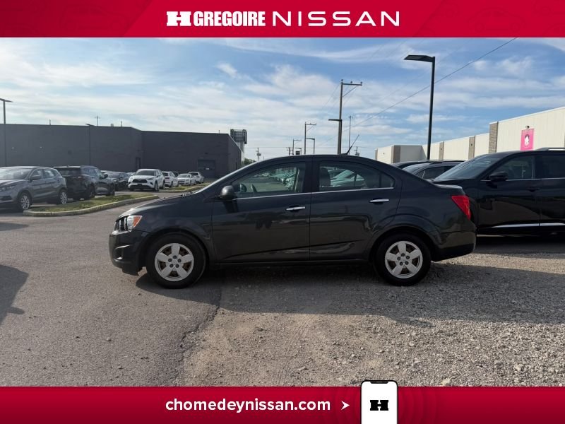 Chevrolet Sonic 2014 Gris Laval - photo #24