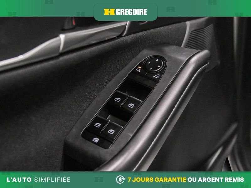2024 Mazda CX-30 White Laval - photo #16