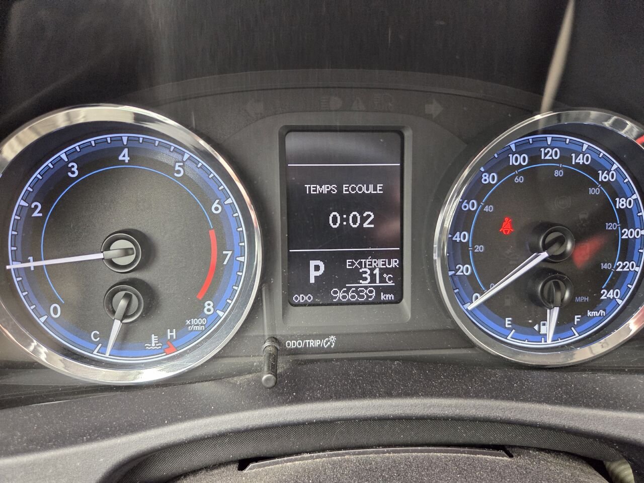 2017 Toyota Corolla Grey Amos - photo #3