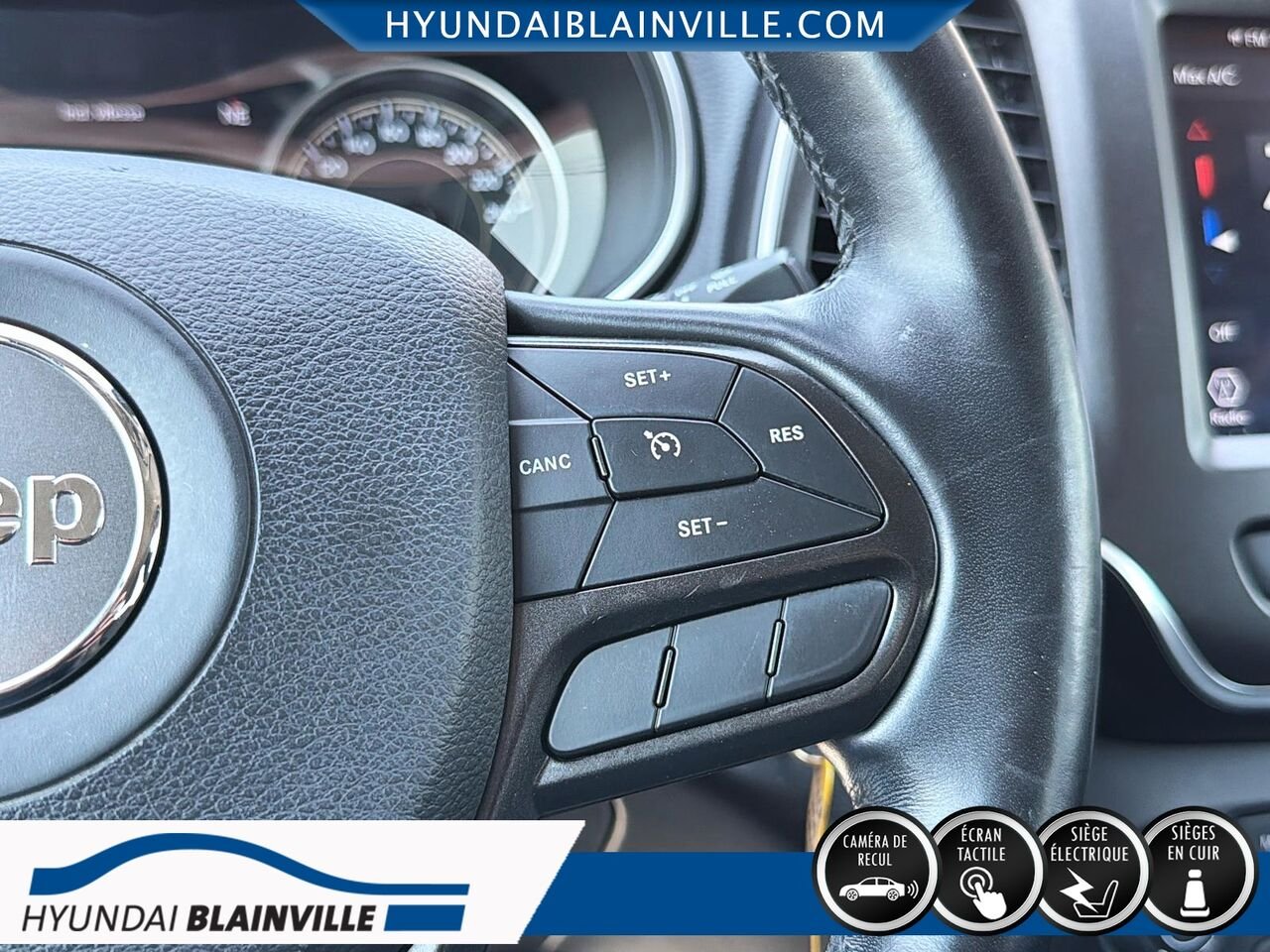 Jeep Cherokee 2020 Blanc Blainville - photo #13