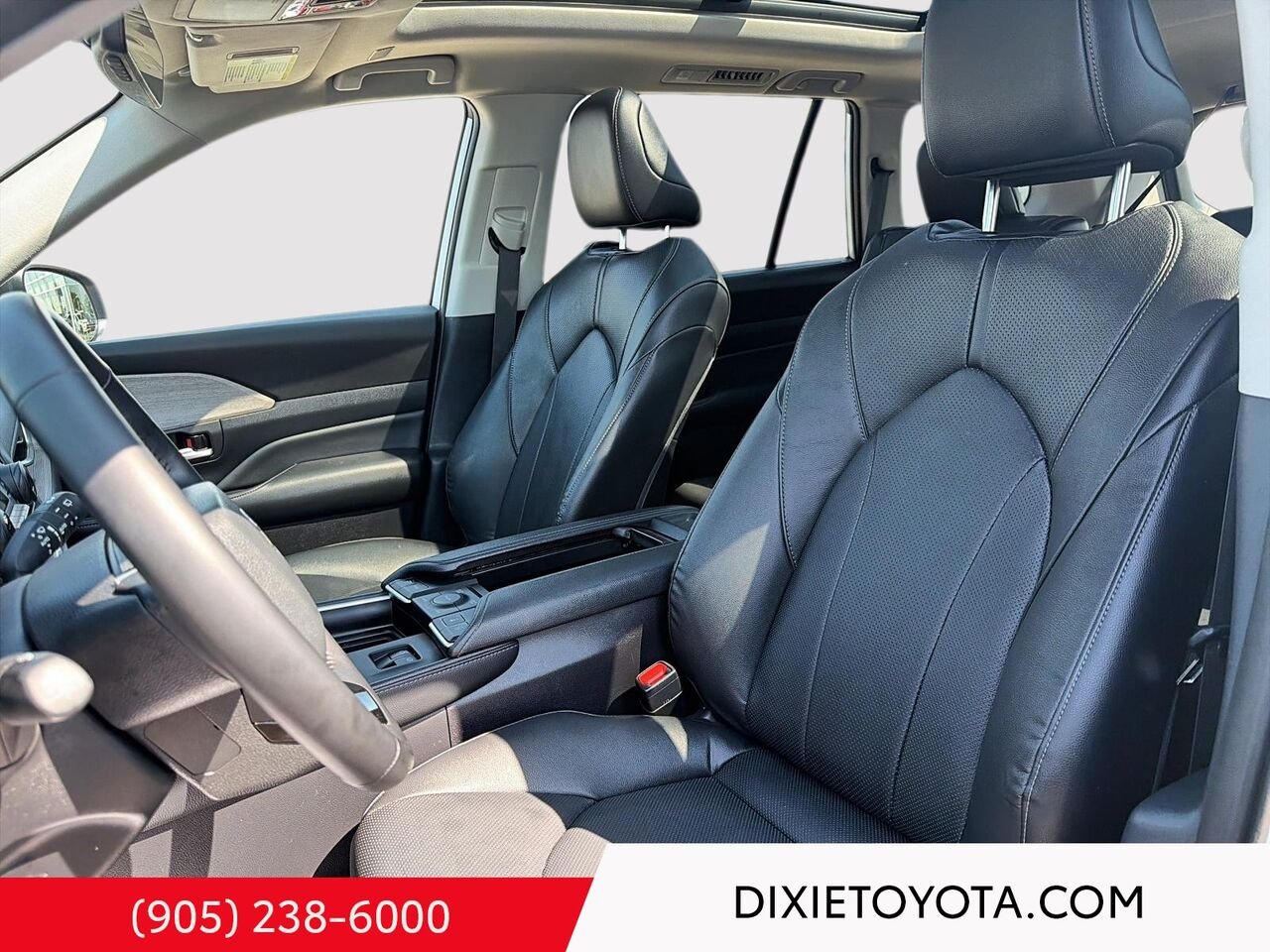 2024 Toyota Grand Highlander LIMITED AWD / CLEAN CARFAX / HEATED AND VENTILATED SEATS / ALLOY WHEELS / MOONROOF / CARPLAY AND ANDROID AUTO White Mississauga - photo #8