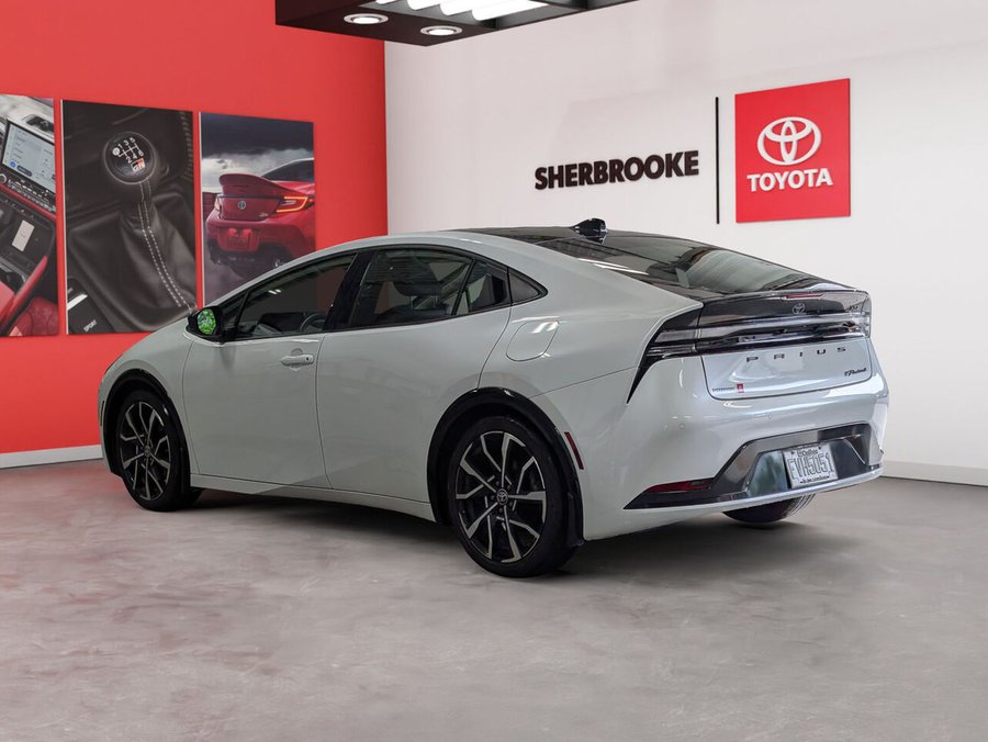 2024 Toyota Prius Prime 2024 Wind Chill Pearl