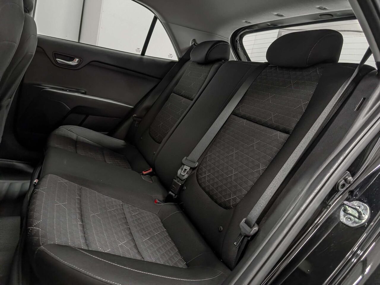 Kia RIO LX Premium Toit Ouvrant Volant et Sièges Chauffant 2023 Autre Sherbrooke - photo #11
