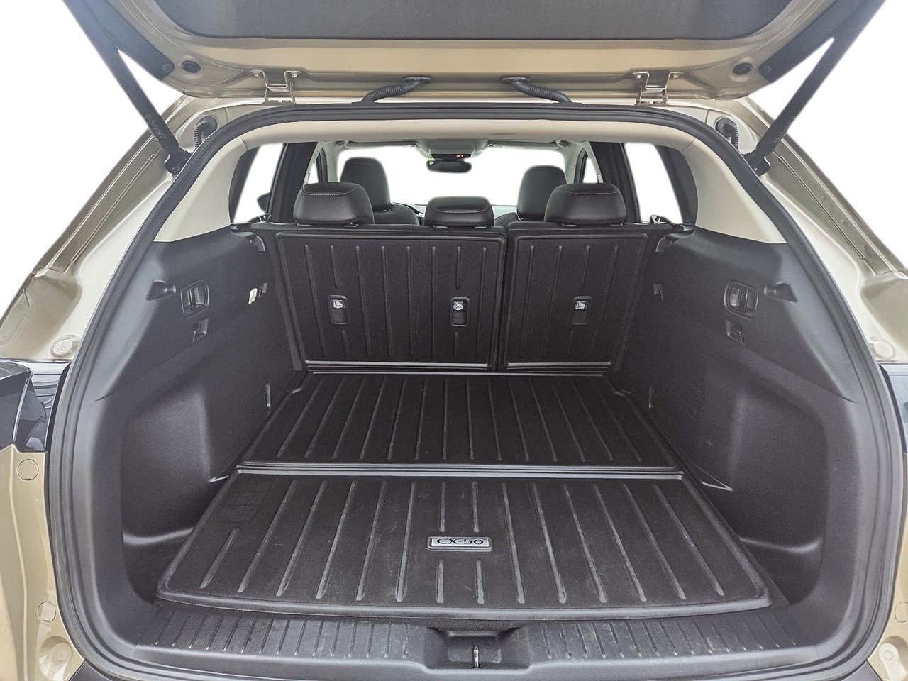 Mazda CX-50 NIV 7MMVABCM2SN346425 2025 Beige Baie-Comeau - photo #7