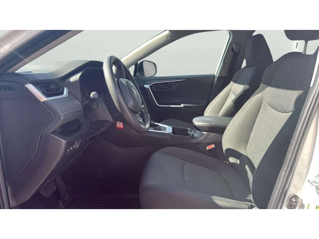 2024 Toyota RAV4 White Gatineau - photo #16