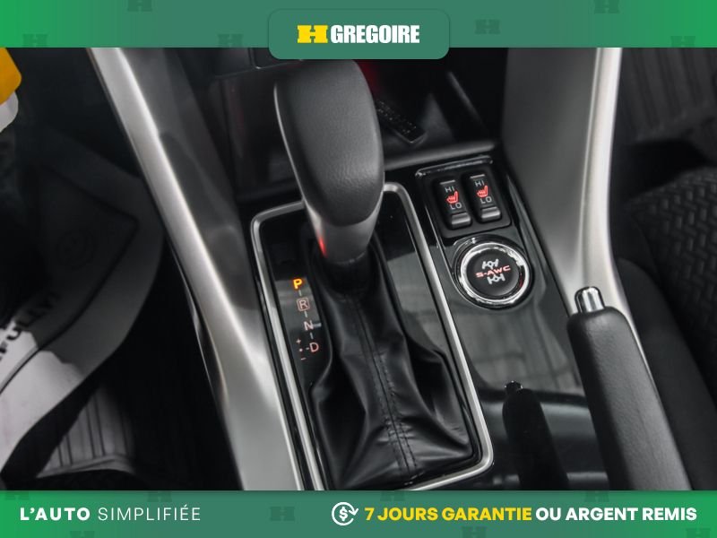 2024 Mitsubishi Eclipse Cross Grey Laval - photo #17