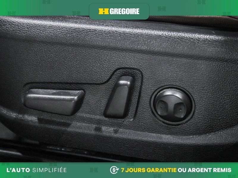 Kia Seltos 821104 | SX Turbo AUTO A/C CUIR TOIT NAV MAGS CAM RECUL BLE 2023 Blanc Laval - photo #18