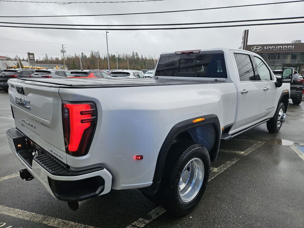 GMC Sierra 3500HD Denali Ultimate cabine multiplace 4RM 172 po 2025 Blanc Thetford Mines - photo #5