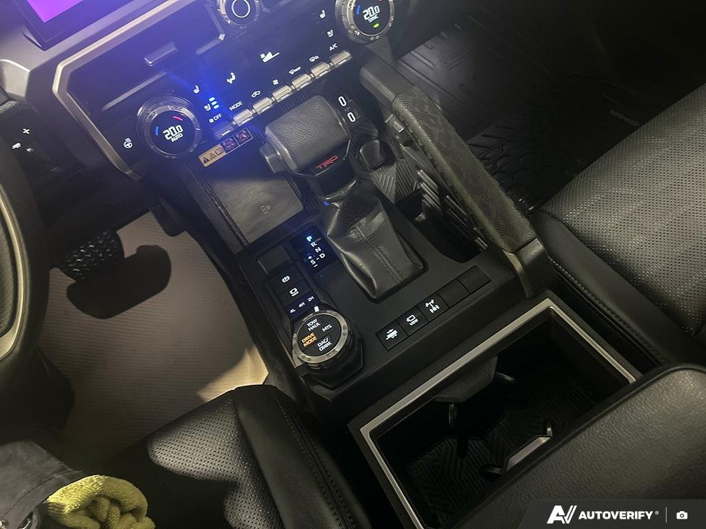 2025 Toyota Tacoma 2601947A | 4x4 Double Cab Auto 08W7 Blue Crush Metallic Edmonton - photo #17