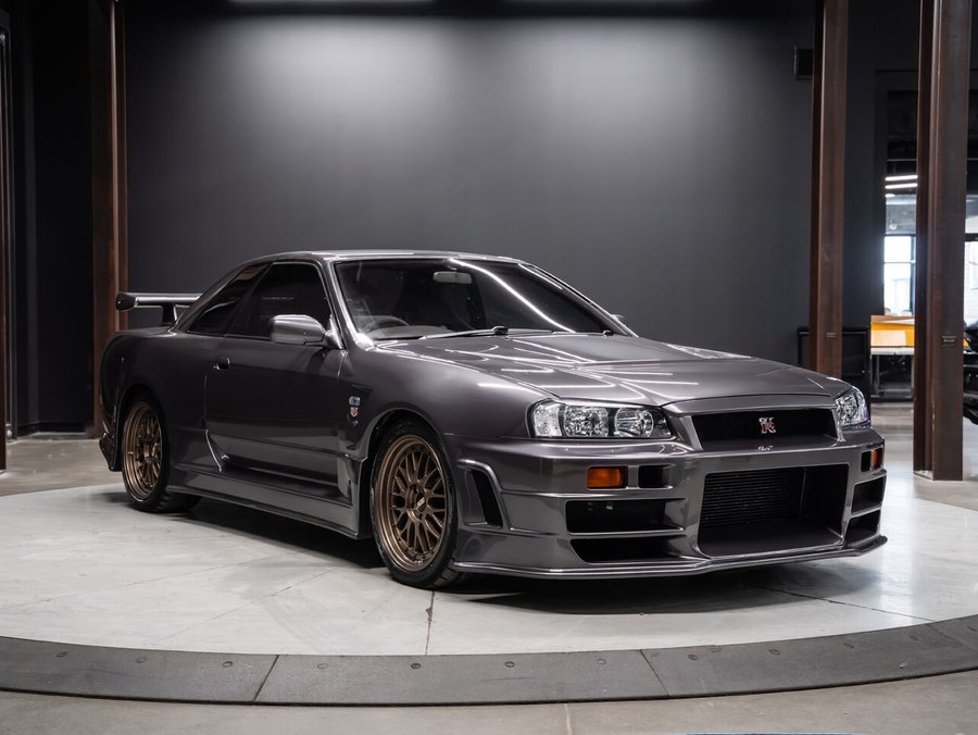 1991 Nissan Skyline GT-R 1991 gray