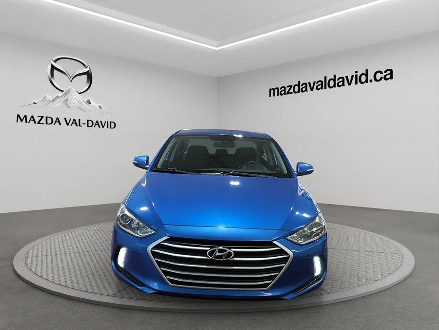 2017 Hyundai Elantra Berline 4 portes, boîte automatique, GL, volant chauffant, caméra de recul Blue