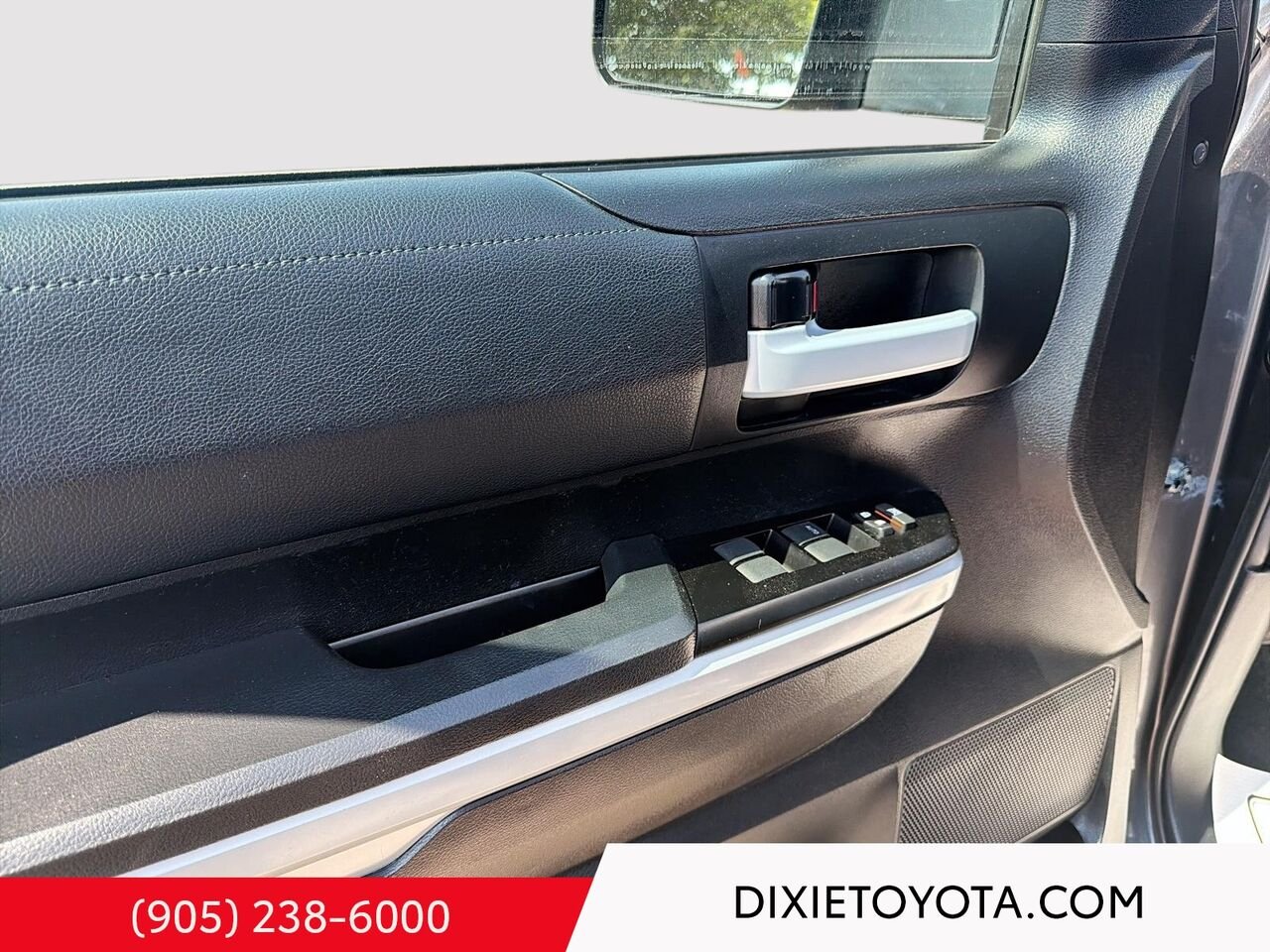 2021 Toyota Tundra TRD SPORT PREMIUM CREWMAX / CLEAN CARFAX / LEATHER SURFACE / CARPLAY AND ANDROID AUTO Magnetic Grey Metallic Mississauga - photo #9