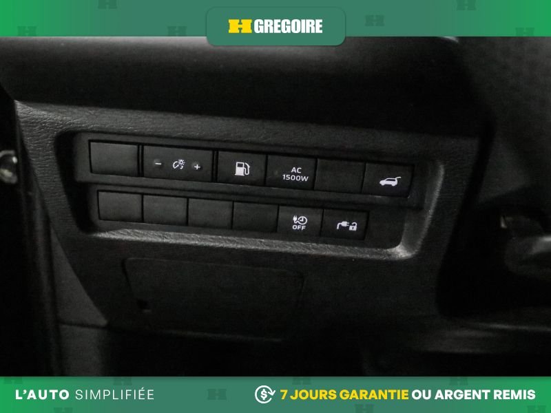2024 Mitsubishi Outlander Plug-In Hybrid Laval - photo #25