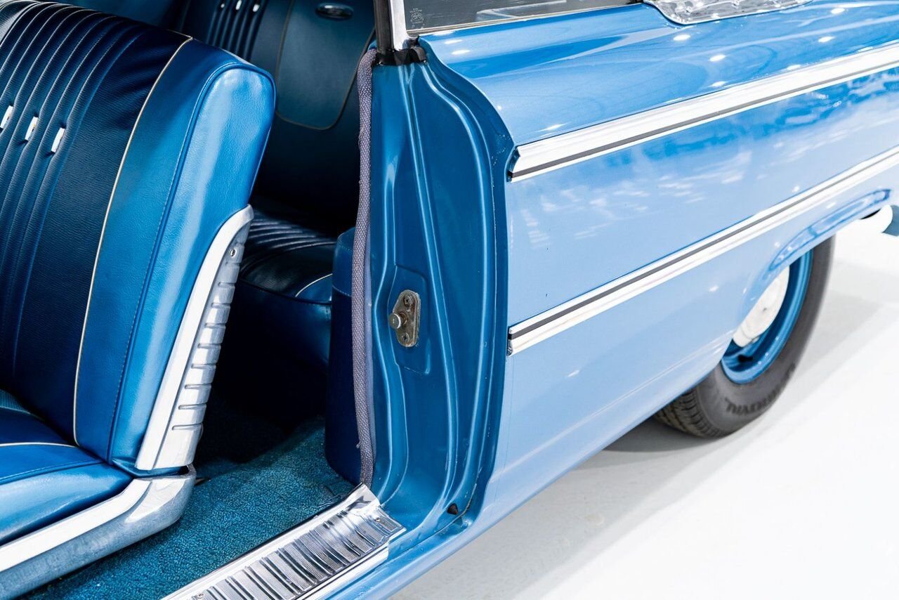 Ford Galaxie 500 *PRIX EN USD* 406 Cu In TriPower 4-Speed Convertible 1963 Bleu Montréal - photo #26