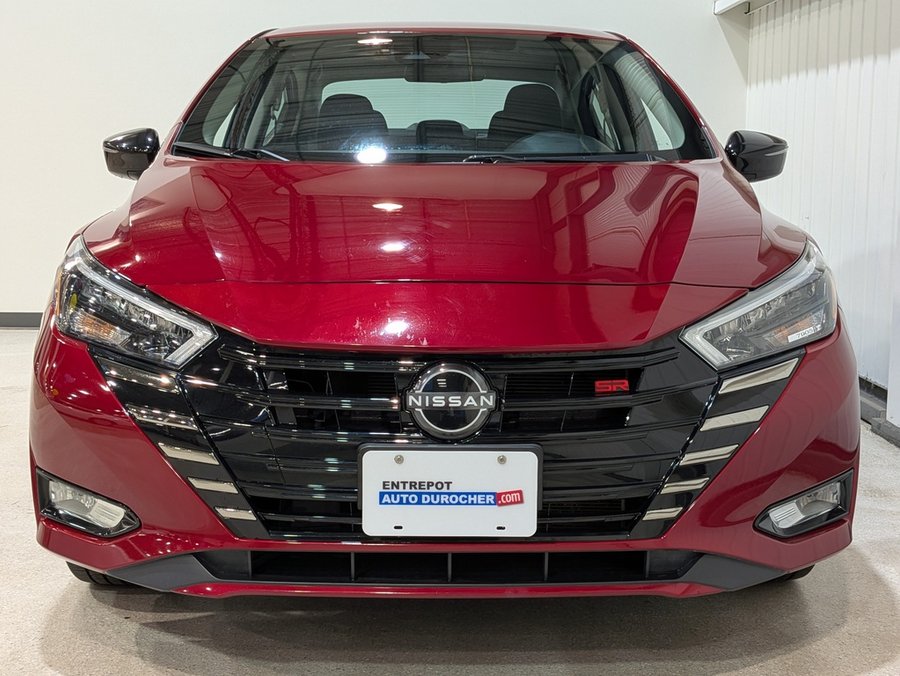 Nissan Versa SR CVT 2023 Rouge