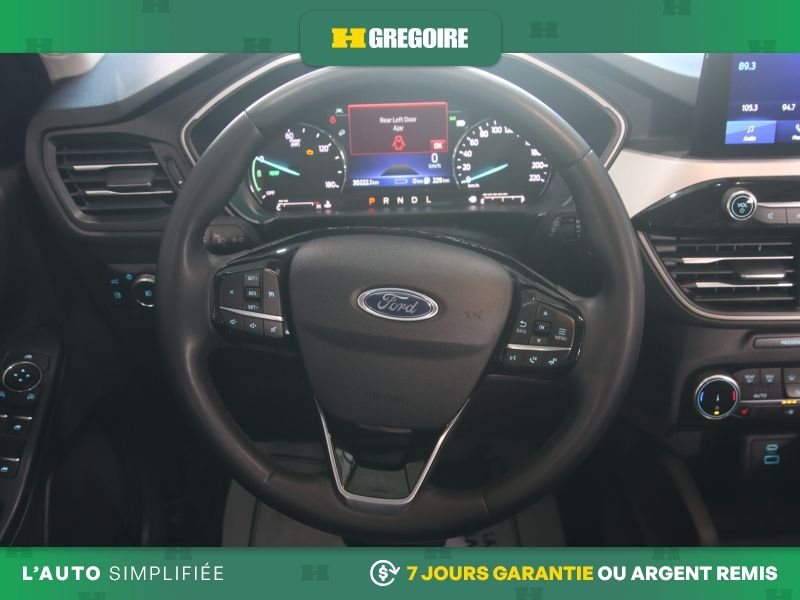 2022 Ford Escape Grey Laval - photo #24