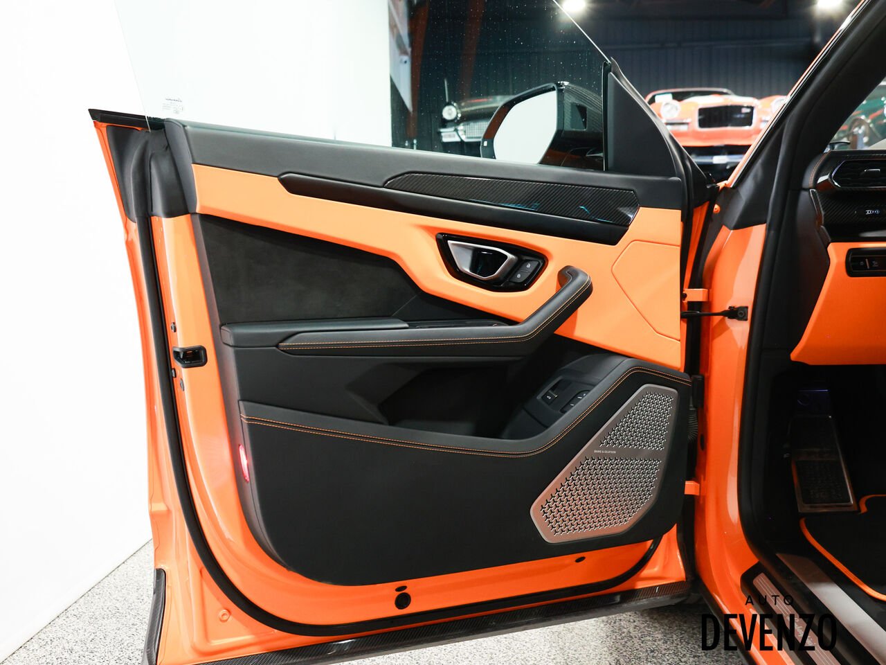 Lamborghini Urus 2023 Orange Saint-Eustache - photo #14
