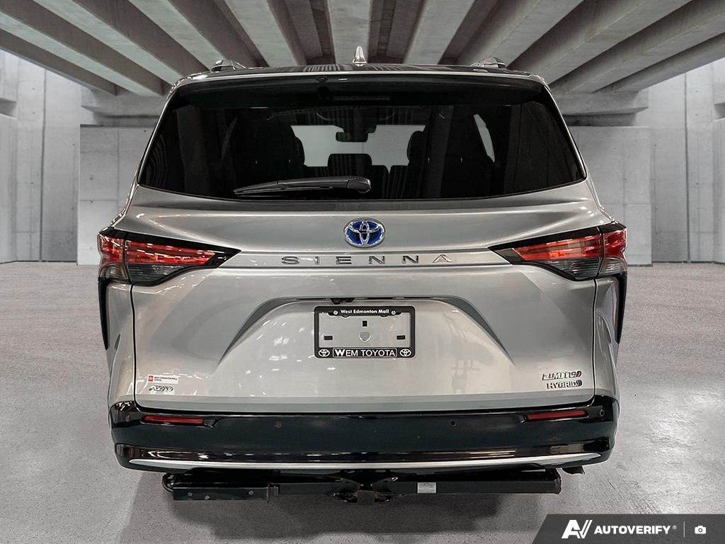 2023 Toyota Sienna 2601822A | Limited Silver Edmonton - photo #4
