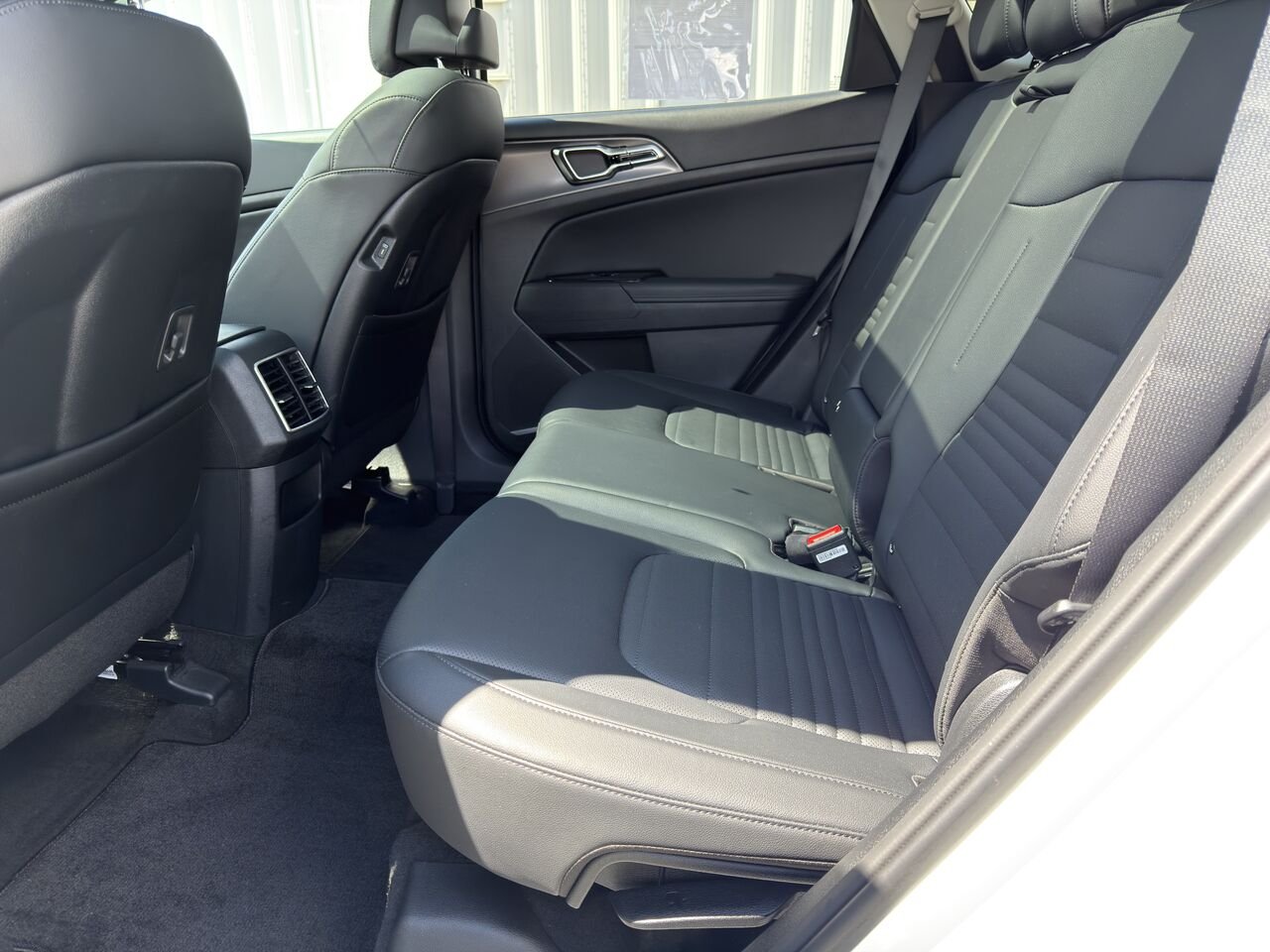 Kia Sportage 2023 Blanc Thetford Mines - photo #13