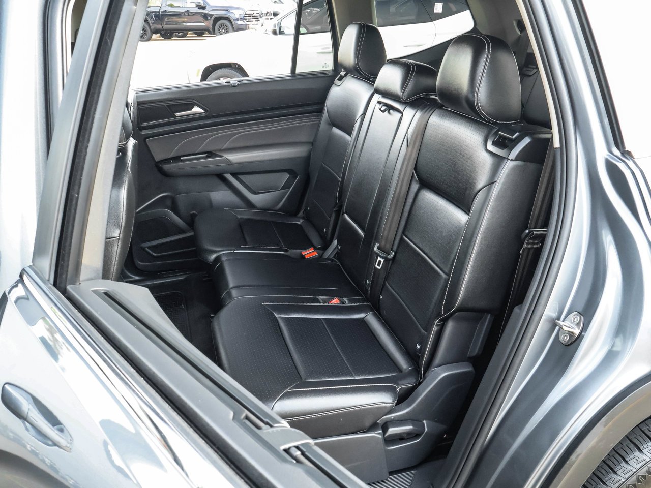 2022 Volkswagen Atlas Comfortline 3.6 FSI 4MOTION Grey Sherwood Park - photo #15