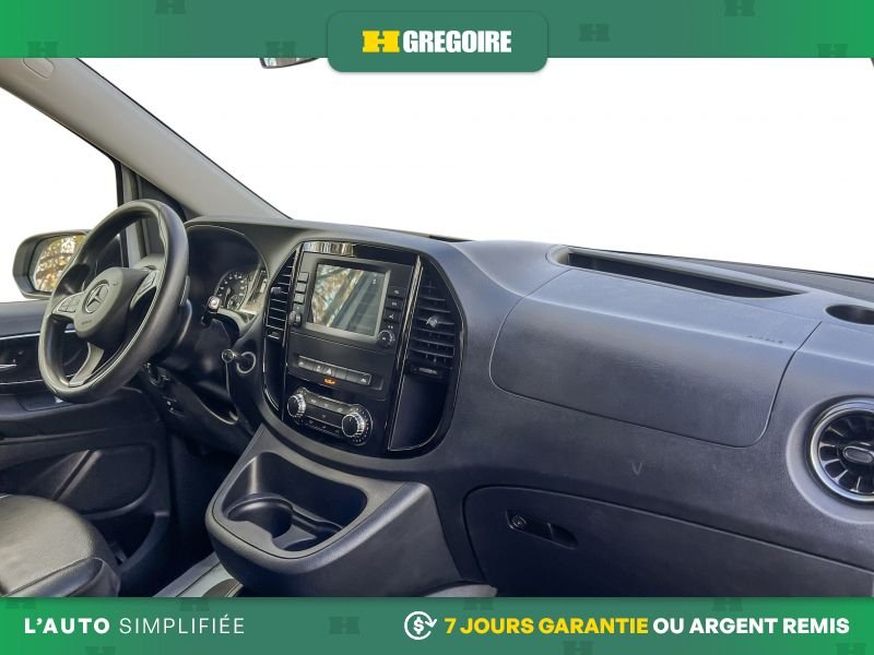Mercedes Benz Metris 2022 Bleu Laval - photo #11