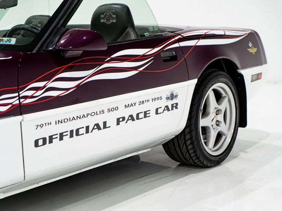 Chevrolet Corvette 1995 1995 Mauve et Blanc