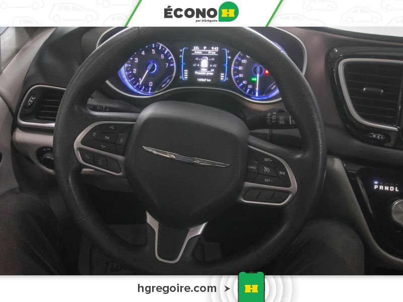 Chrysler Pacifica 2017 Noir Blainville - photo #13