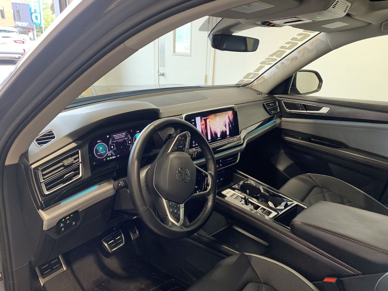 Volkswagen Atlas PEAK EDITION REMORQUAGE 5000LBS+CUIR+TOIT PANO 2025 Gris Châteauguay - photo #33