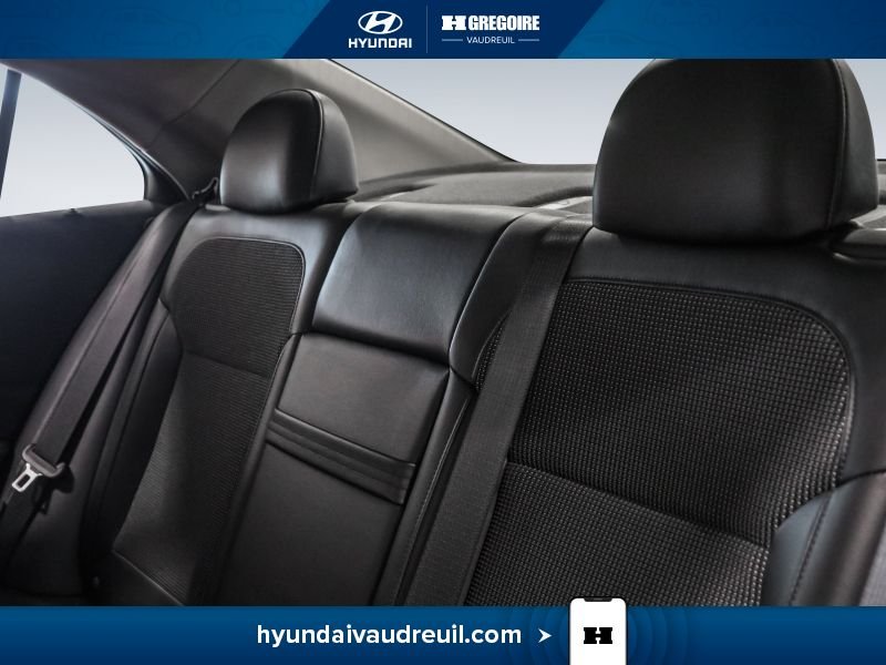 2013 Chevrolet Malibu Red Laval - photo #19
