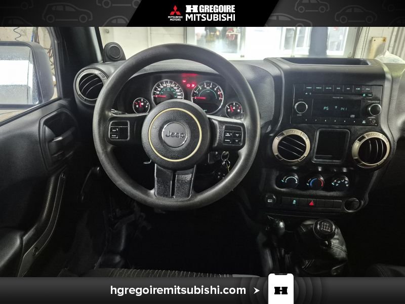 Jeep Wrangler 2011 Noir Blainville - photo #17