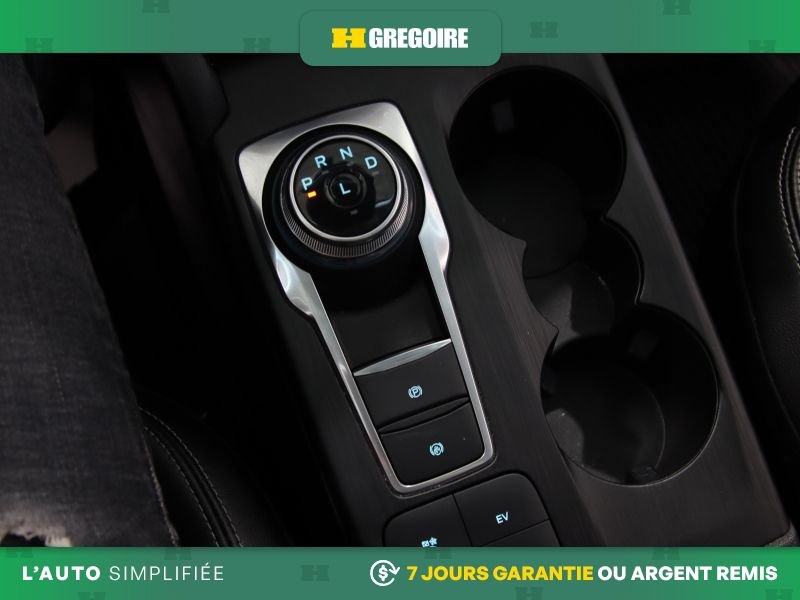 2022 Ford Escape Grey Laval - photo #16