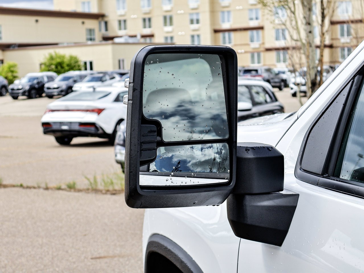 2025 Chevrolet Silverado 2500HD 4WD Crew Cab 159 LT White Sherwood Park - photo #6