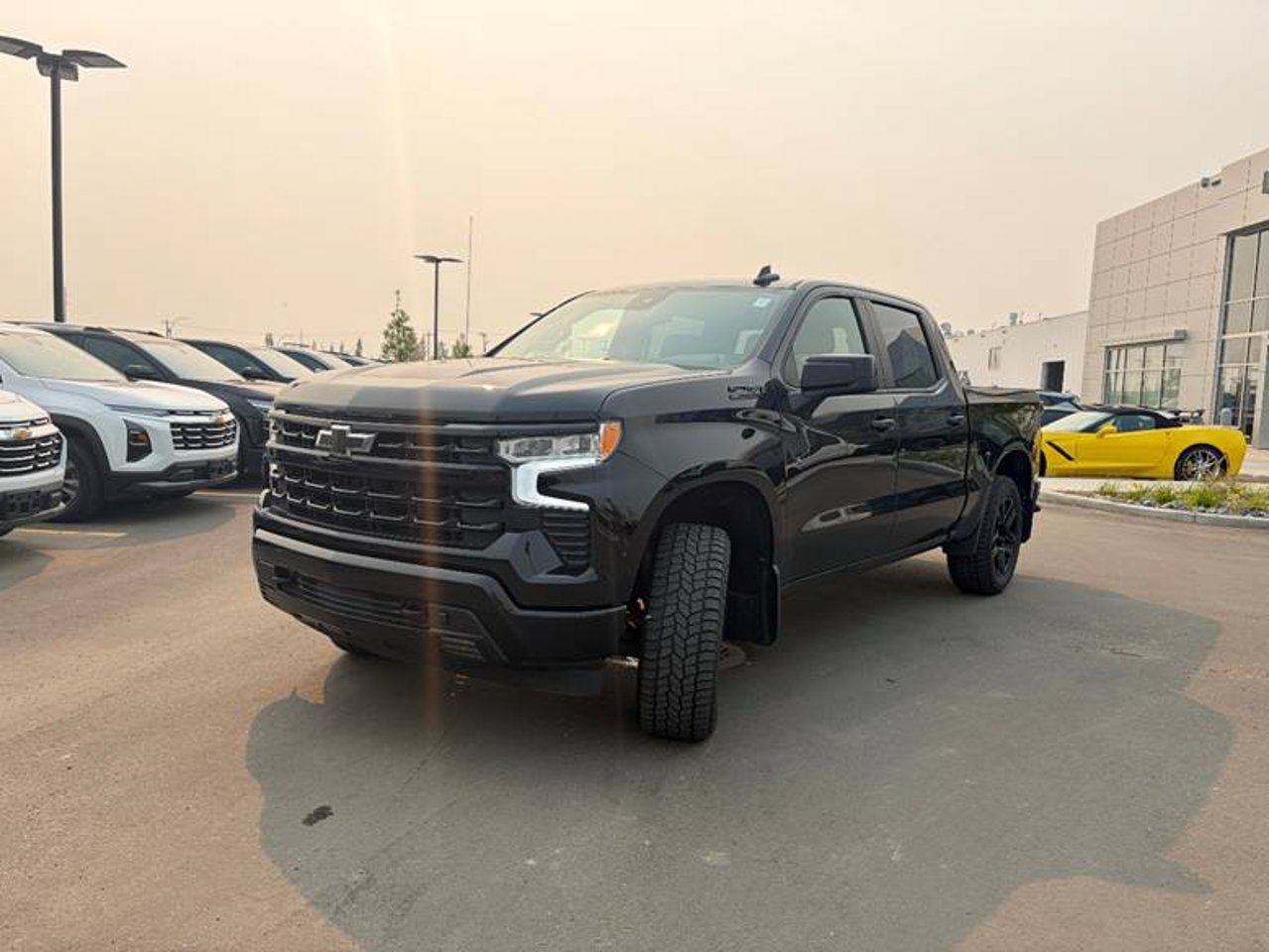 2023 Chevrolet Silverado 1500 4WD Crew Cab 147 RST Black Sherwood Park - photo #2